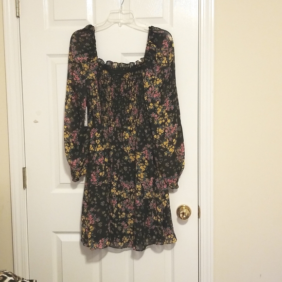 BCBG Paris Dresses & Skirts - BCBG Paris Dress Size L NWT